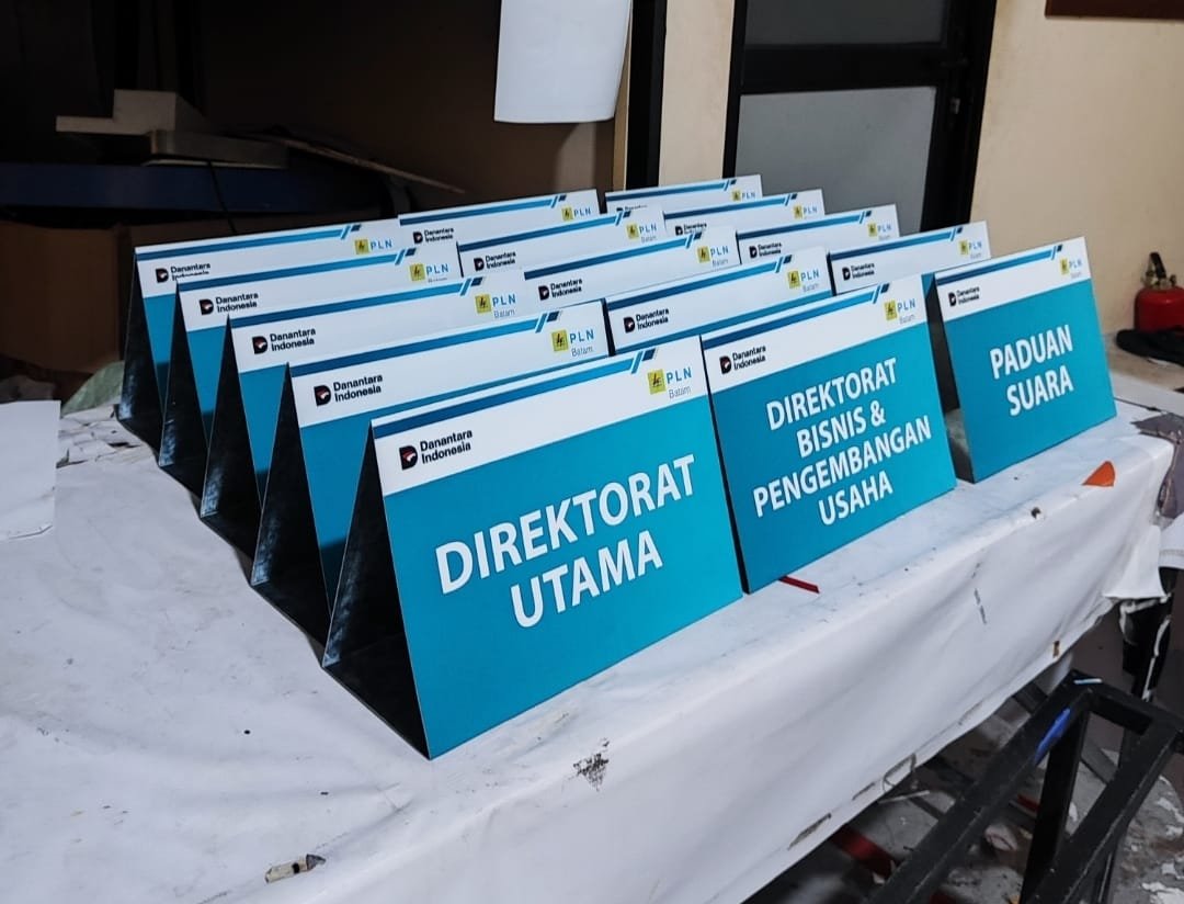Papan Nama